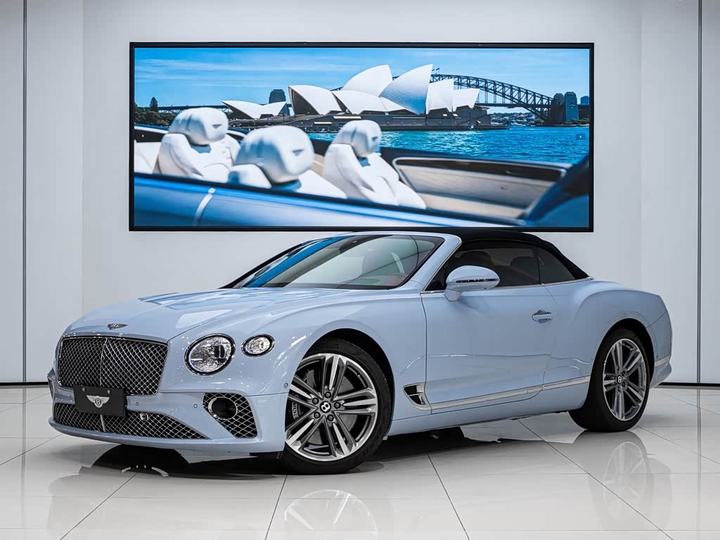2022 4.0T GT V8 Convertible