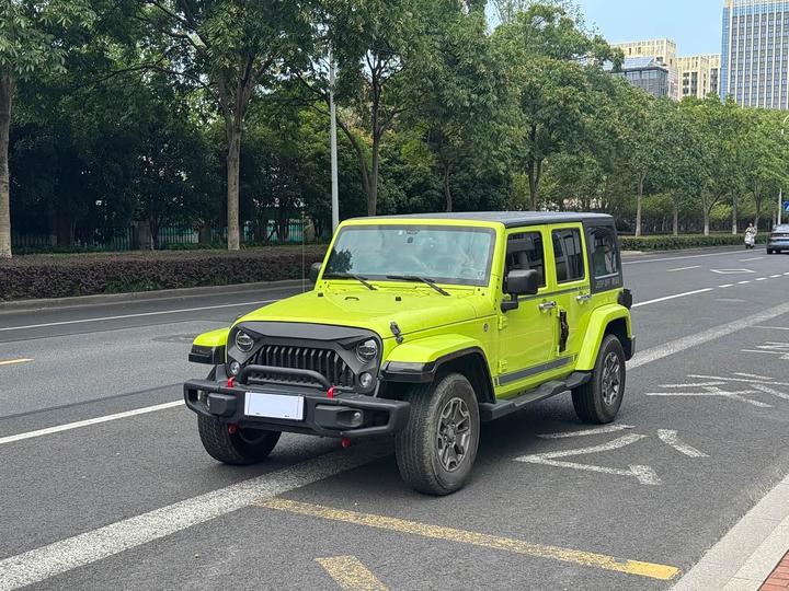 Wrangler 2015 3.0L Sahara 4-Door Comfort