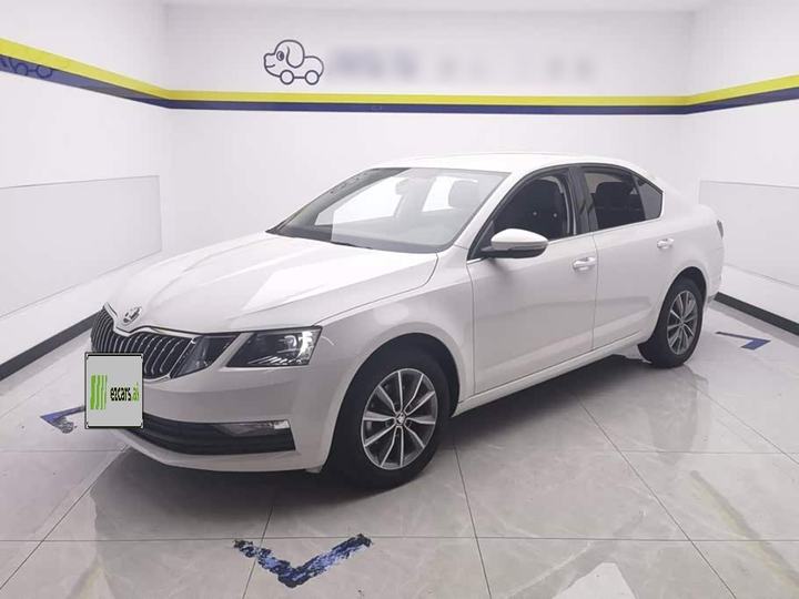 Octavia 2022 1.5L AT Comfort