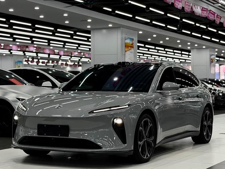 ET5T 2024 75kWh Touring