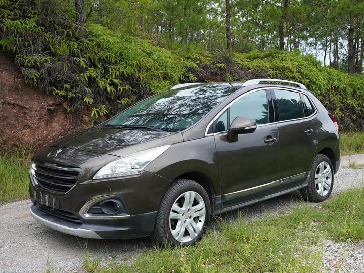 Peugeot3008 2015 2.0L AT Classic