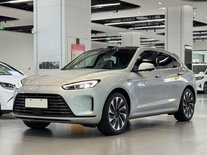 M5 2023 EREV RWD ADAS