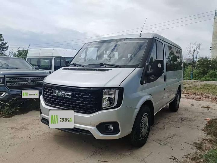 2025 2.0T 8AT Diesel Short Wheelbase 5/6-Seater