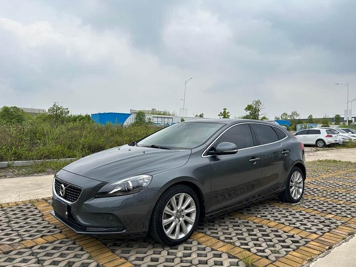 V40 2014 2.0T