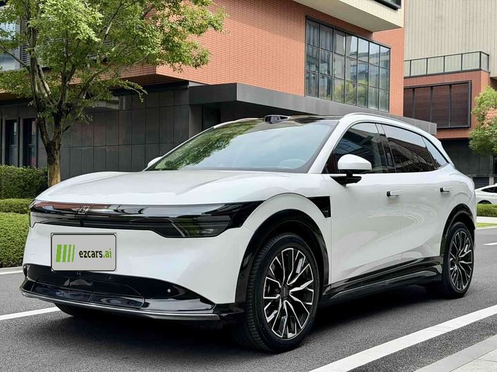 7X 2025 75kWh RWD ADAS