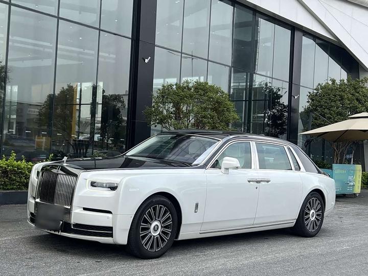 Phantom 2018 6.7T Long Wheelbase