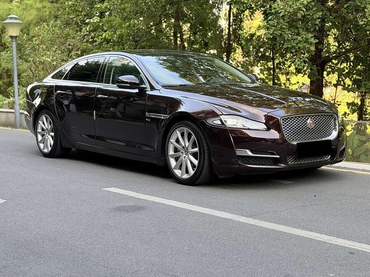 XJ 2016 XJL 3.0 SC AWD Business
