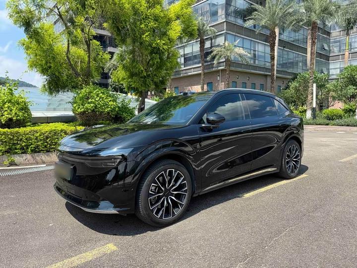 7X 2025 75kWh RWD ADAS