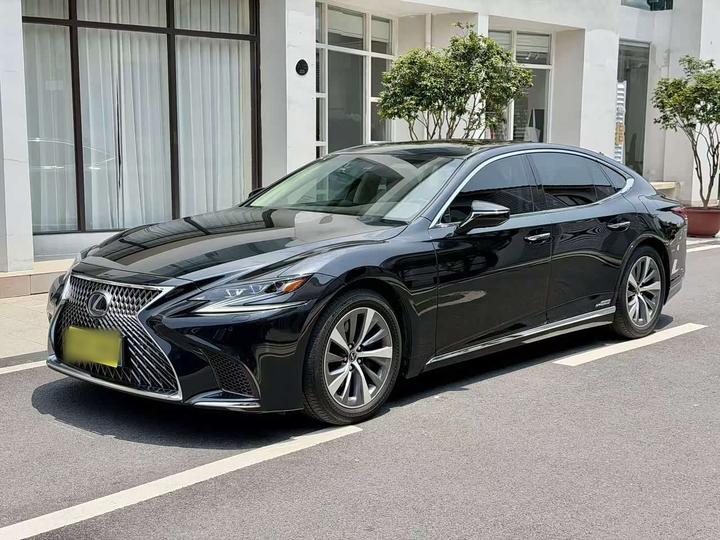 LexusLS 2020 500h Excellence China VI