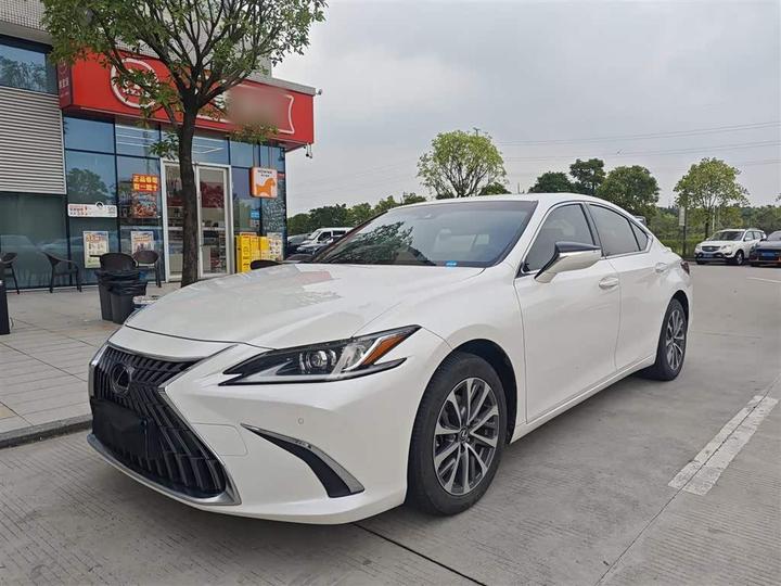 LexusES 2022 300h Excellence