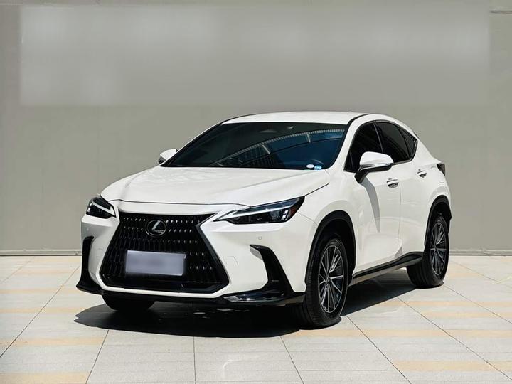 LexusNX 2024 350h FWD