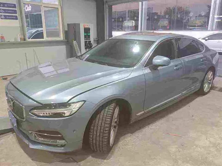 S90 2019 T5