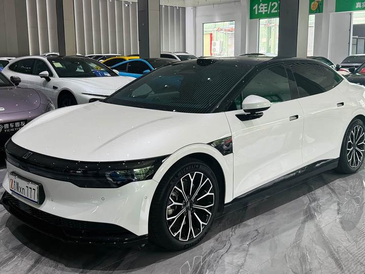 007 2025 Long Range RWD ADAS 100kWh