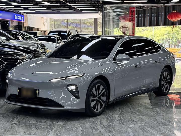 ET7 2022 75kWh