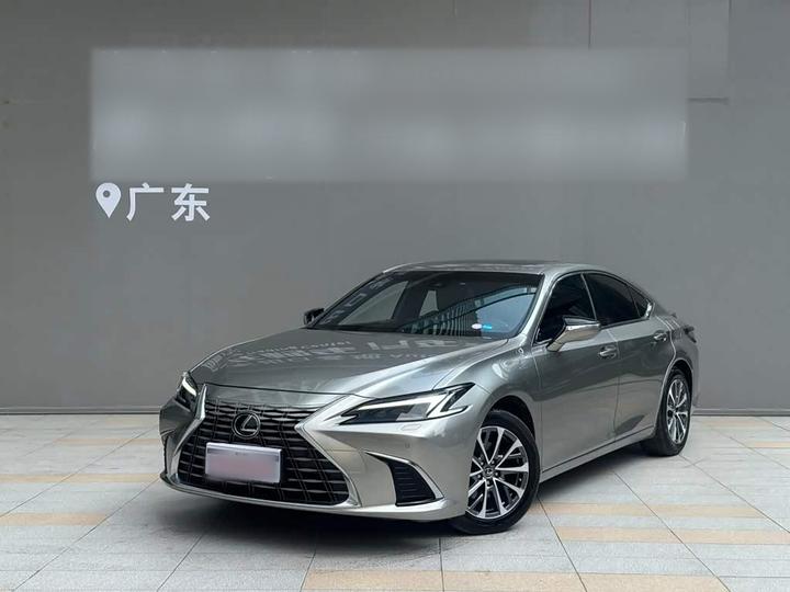 LexusES 2025 300h Exclusive