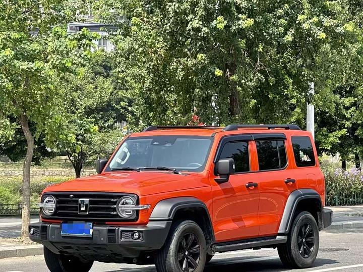 300 2024 2.0T
