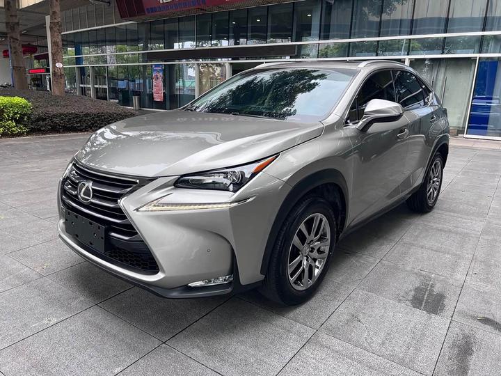 LexusNX 2015 200t