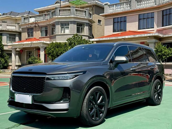 ONE 2021 EREV 6-Seater
