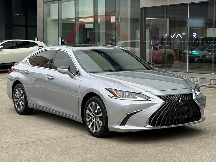 LexusES 2021 300h Excellence