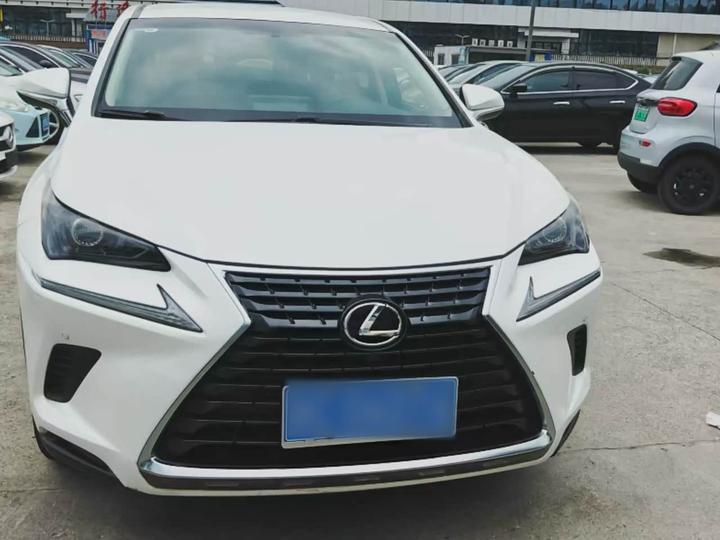 LexusNX 2017 200 FWD