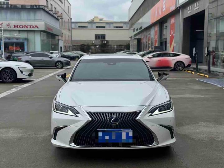 LexusES 2018 200 Excellence China VI