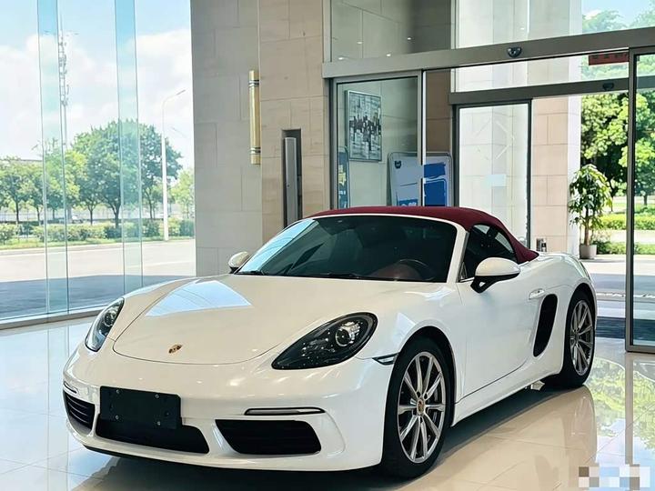 718 2022 Boxster 2.0T