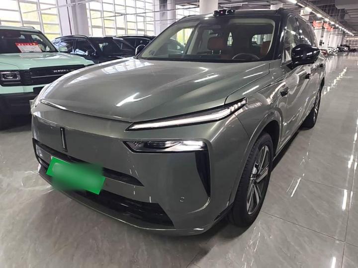 Blue Mountain 2025 AWD Max