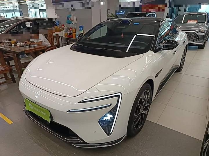 06 2025 Ultra EV