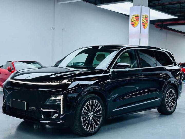 S09 2025 AWD Ultra+