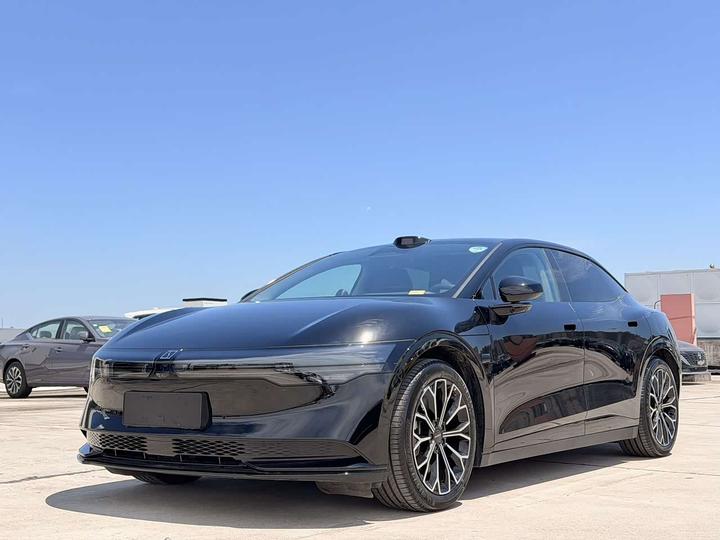 007 2025 Long Range RWD ADAS 100kWh