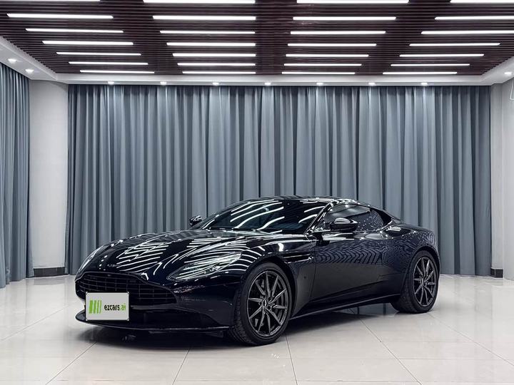 DB11 2016 5.2T Launch Edition