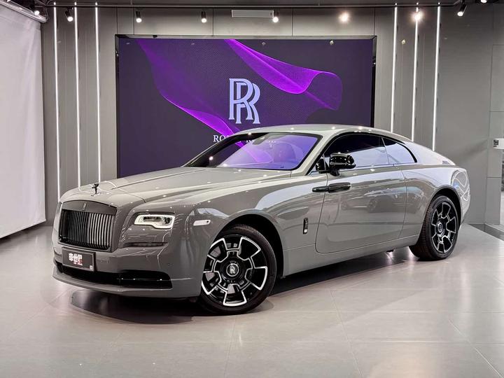 Wraith 2018 6.6T Black Badge