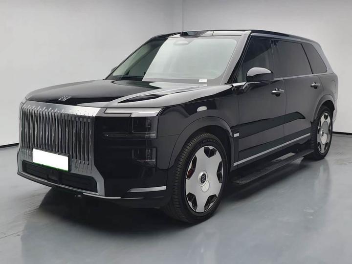 9X 2025 Ultra 70kWh 6-Seater