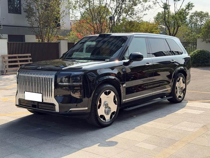 9X 2025 Ultra 70kWh 6-Seater