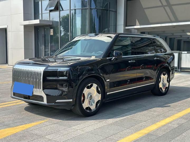 9X 2025 Ultra 70kWh 6-Seater