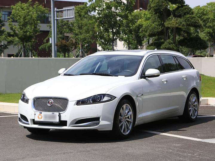 XF 2016 XF 2.0T RWD R-Sport Sport