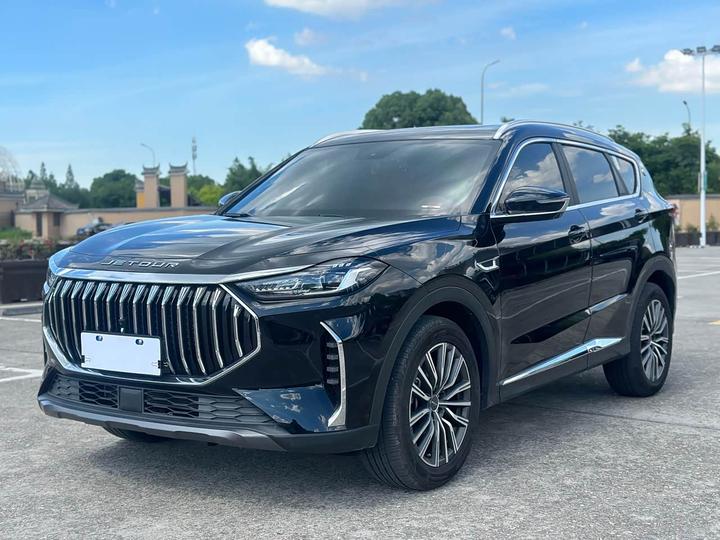 X70 PLUS 2025 Champion 1.5T DCTMAX+ 5-Seater