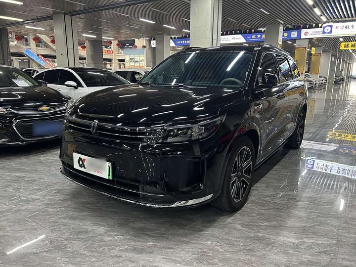 M7 2024 1.5T ADAS RWD Pro 5-Seater