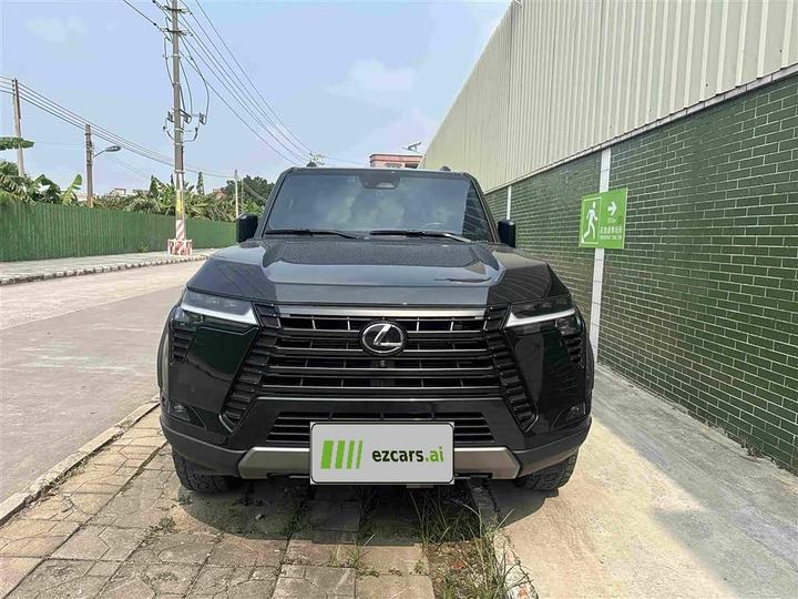 LexusGX 2024 OVERTRAIL