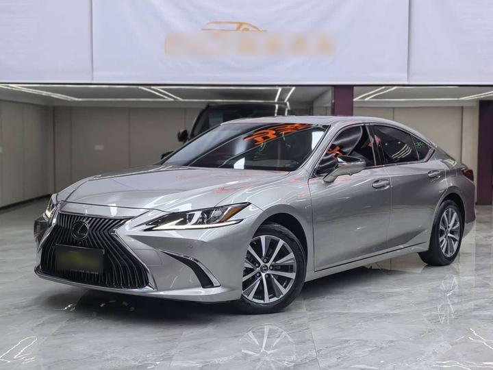 LexusES 2021 200 Luxury