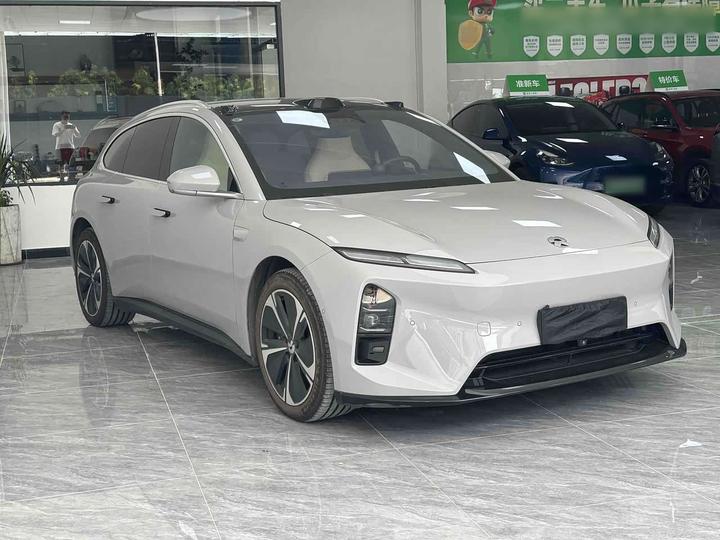 ET5T 2025 75kWh Touring