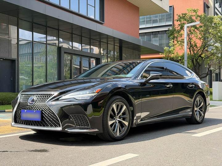 LexusLS 2021 500h Excellence