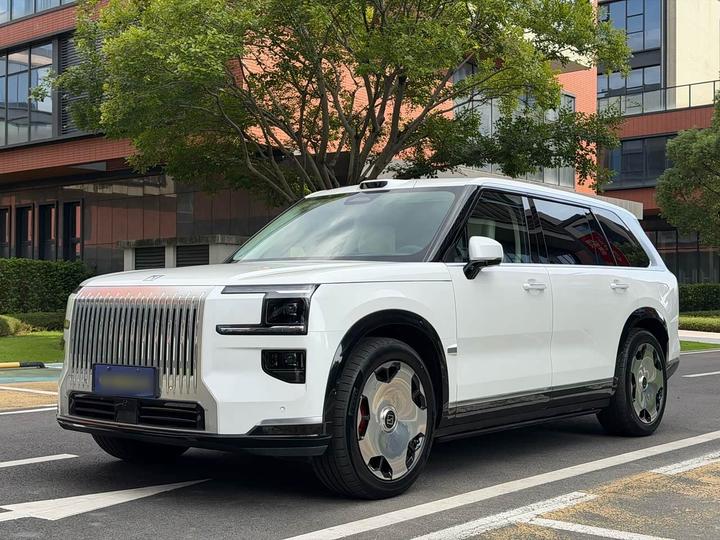 9X 2025 Ultra 70kWh 6-Seater