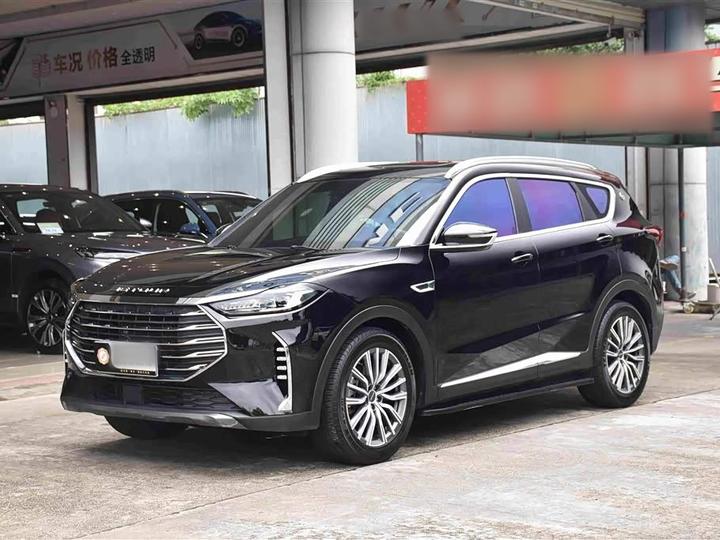X70 PLUS 2023 1.5T CVTMAX 7-Seater
