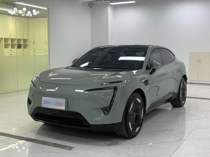 11 2022 Long Range 5-Seater