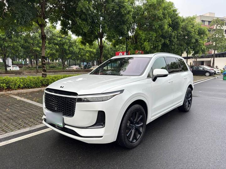 ONE 2021 EREV 6-Seater