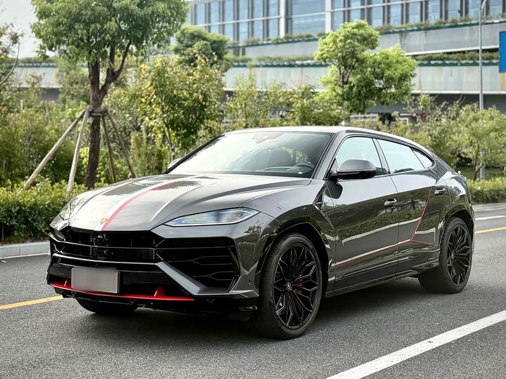 Urus SE 2026 4.0T Standard