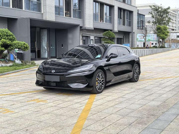 Z9GT 2026 Noble