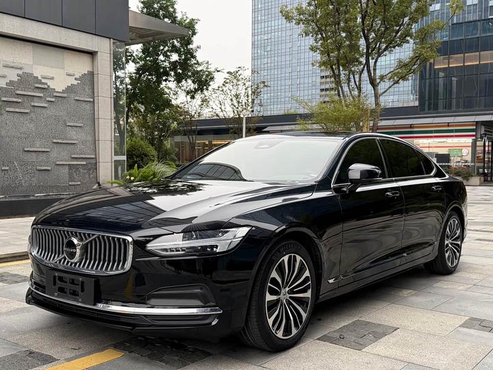 S90 2024 B5 Luxury