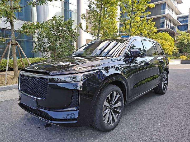 ONE 2020 EREV 6-Seater